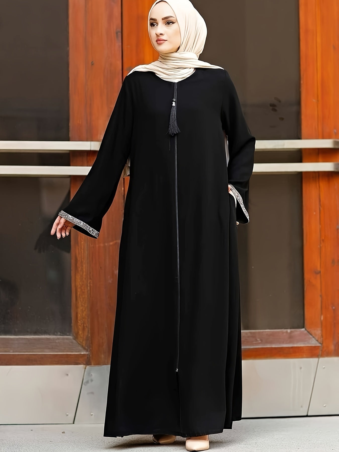 Middle Eastern Muslim Solid Color Zippered Tassel Round Neck Long Sleeve Sequined Women's Casual Abaya & No Headscarf