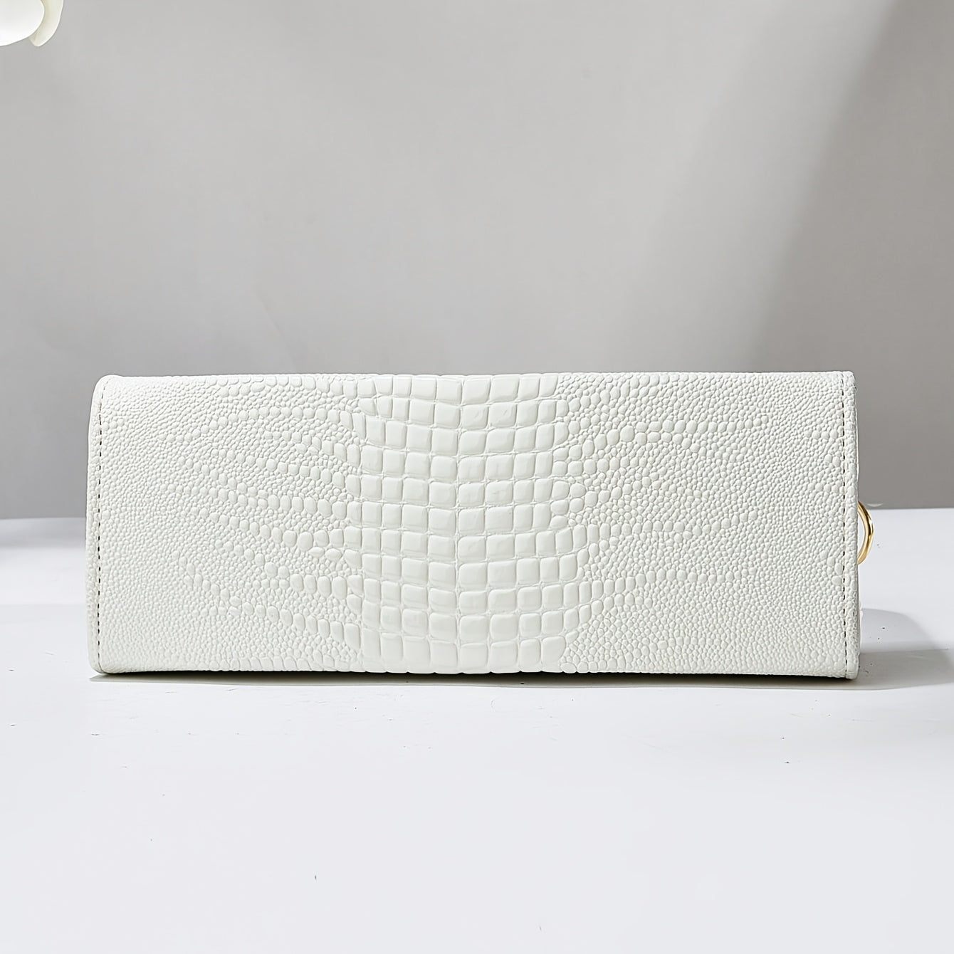 Elegant Crocodile Pattern Handbag for Women - Versatile Large Capacity Shoulder & Handbag, Glossy White Finish with Golden Accents, Perfect for Work, Date Night, Or Casual Outings, Commuter Handbag | Vneck Tote | Zipper Closu