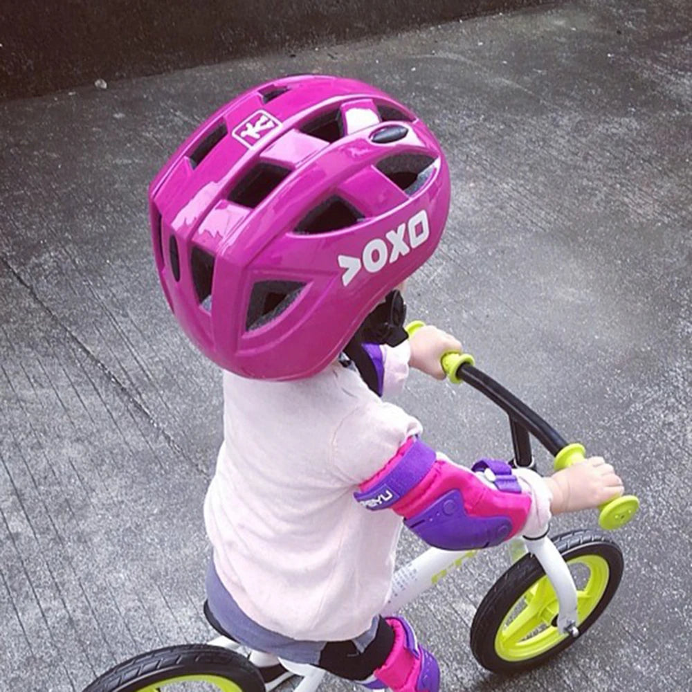 Casque de cyclisme intégralement moulé pour enfants enfants VTT casque de vélo de route de montagne casque de vélo réglable pour route/montagne/BMX