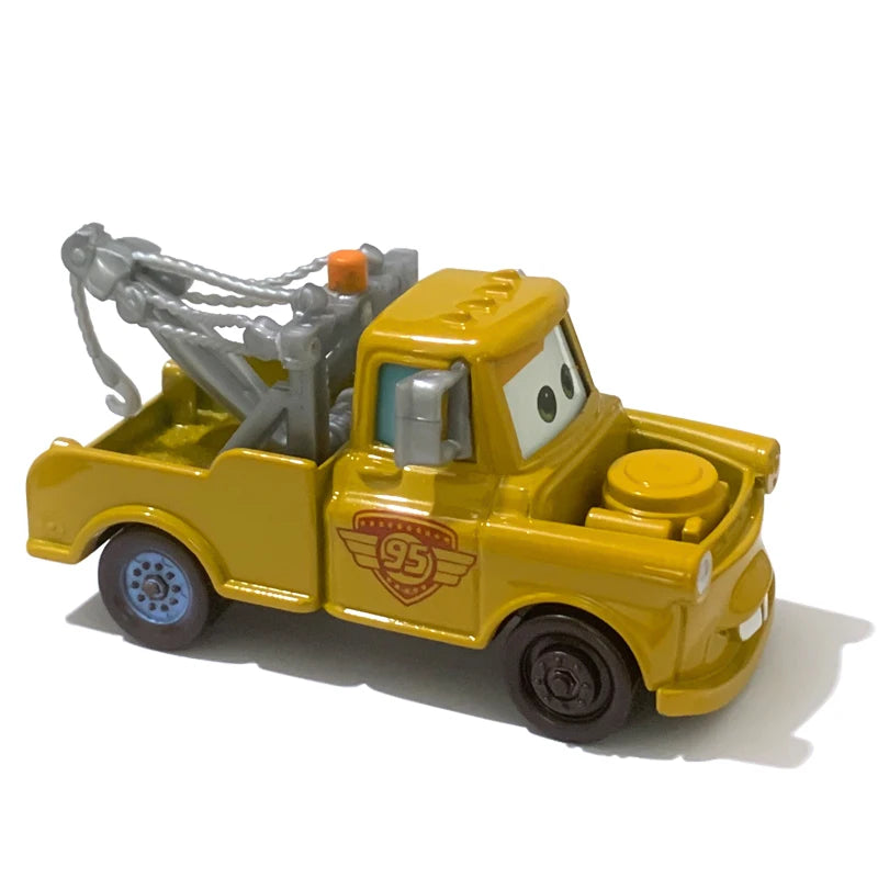 Pixar Disney voitures enfants jouet Anime Figure course foudre McQueen Mater 1:55 moulé sous pression dessin animé alliage véhicule enfants cadeau d'anniversaire