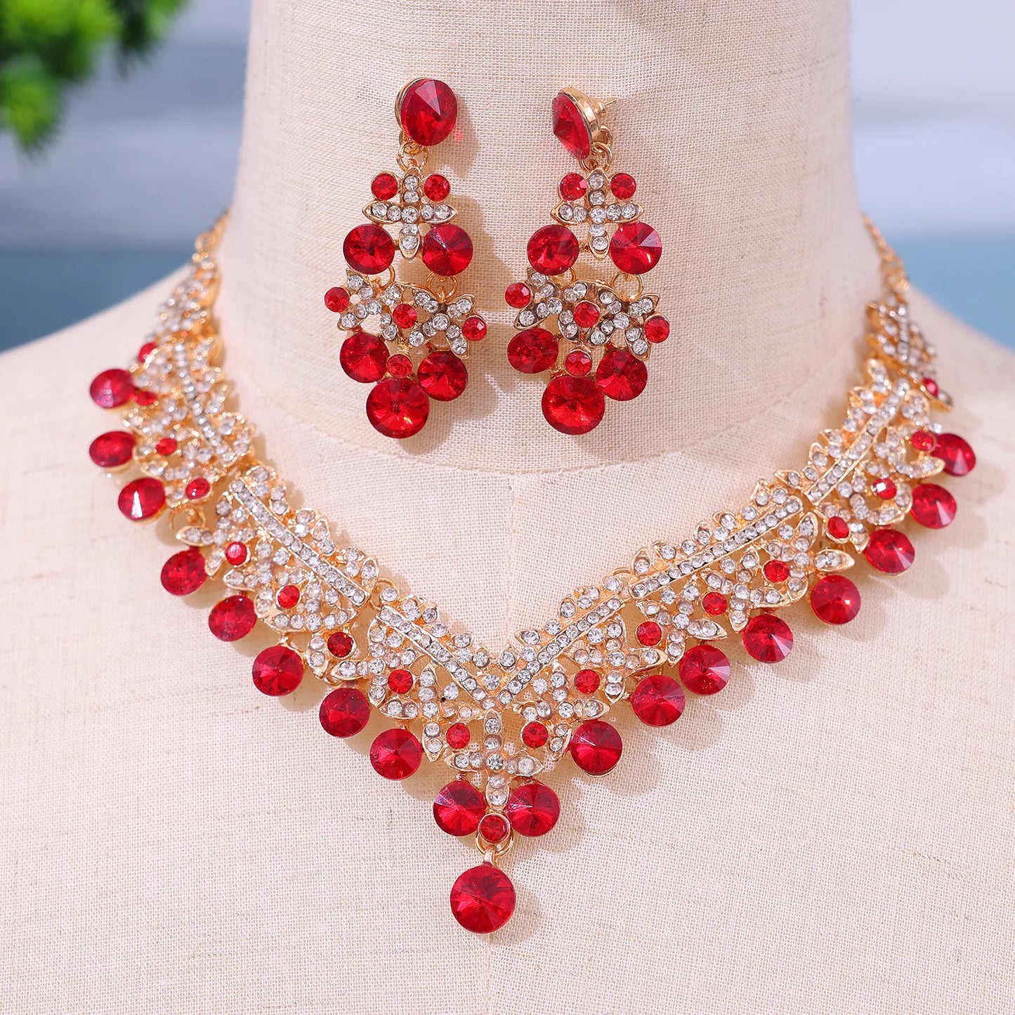 Vente chaude nouveauté femmes mode ensemble de bijoux de mariage mariée cristal collier boucles d'oreilles ensemble
