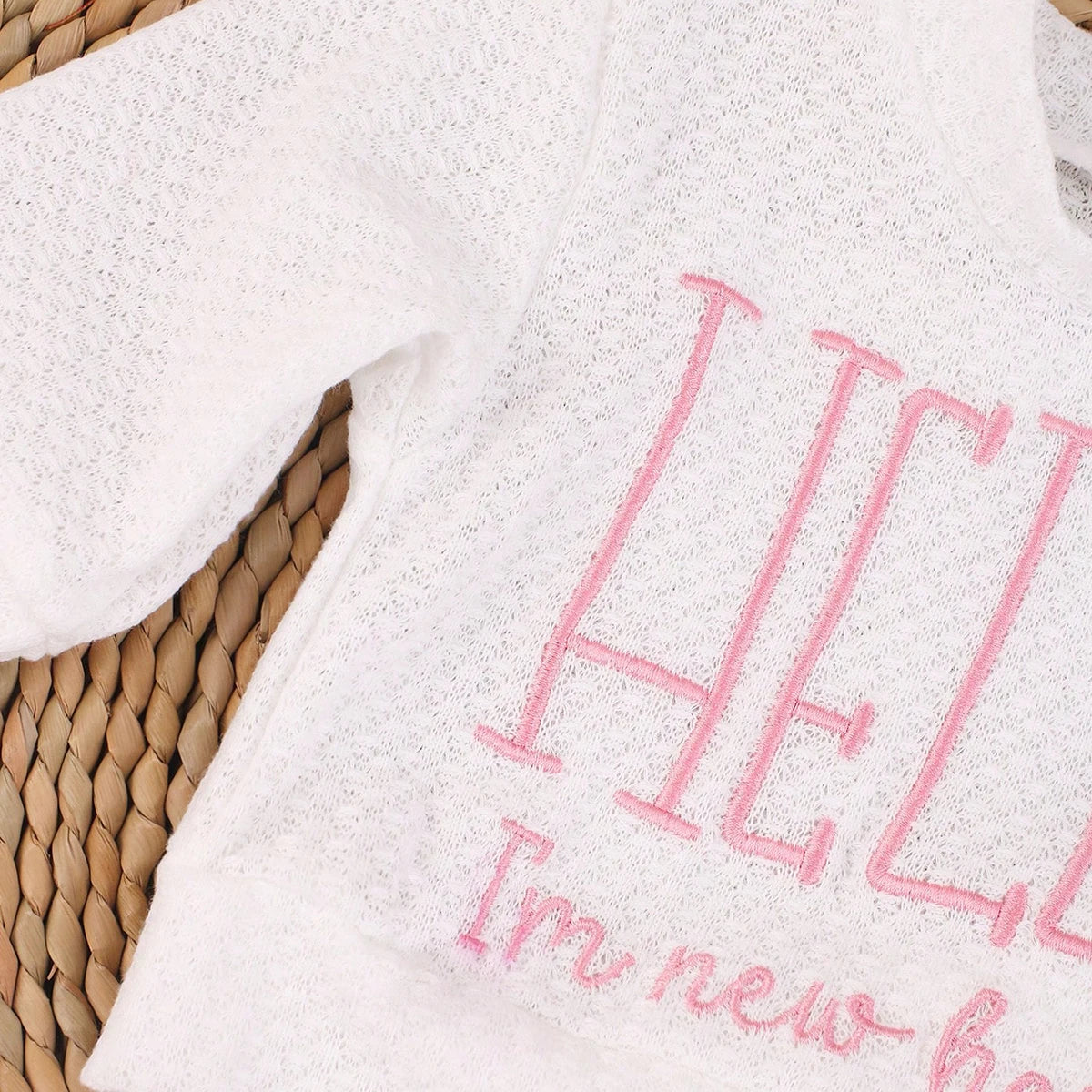 Ylsteed "bonjour" broderie nouveau-né photographie accessoires infantile barboteuse combinaison avec chapeau à nœud bébé à la maison tenue bébé Photo cadeau