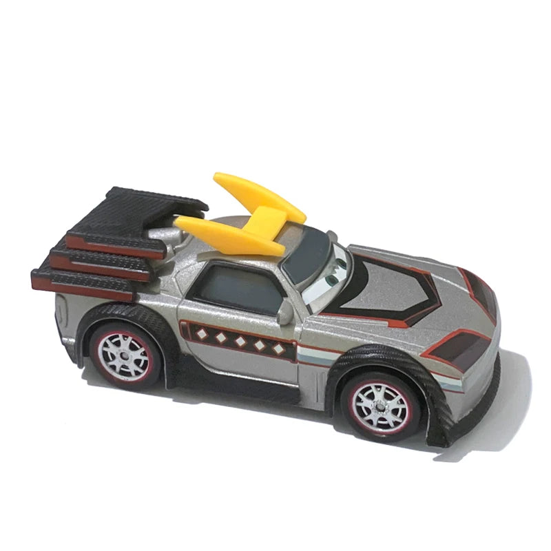 Pixar Disney voitures enfants jouet Anime Figure course foudre McQueen Mater 1:55 moulé sous pression dessin animé alliage véhicule enfants cadeau d'anniversaire