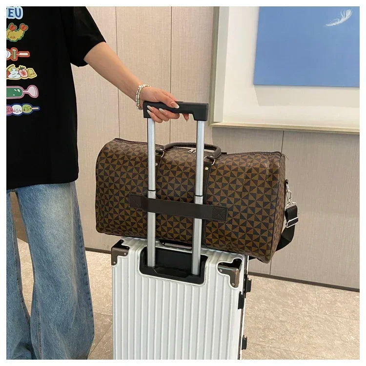 Sacs de voyage rétro géométriques en PU pour femmes, grande capacité, sacs à bandoulière classiques de haute qualité, couleurs assorties, 2024