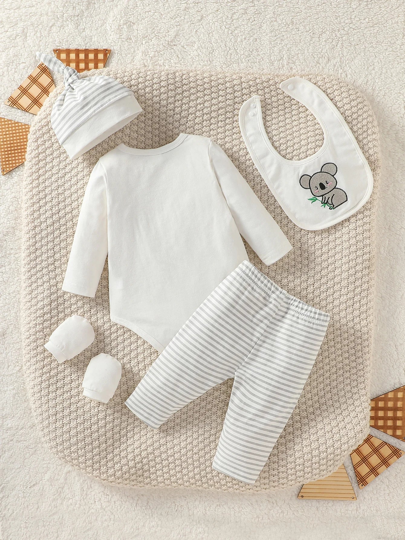Ensemble 4 pièces pour bébé garçon, pantalon, chapeau, gants, bavoir, streetwear, dessin animé, éléphant, toutes saisons, mode