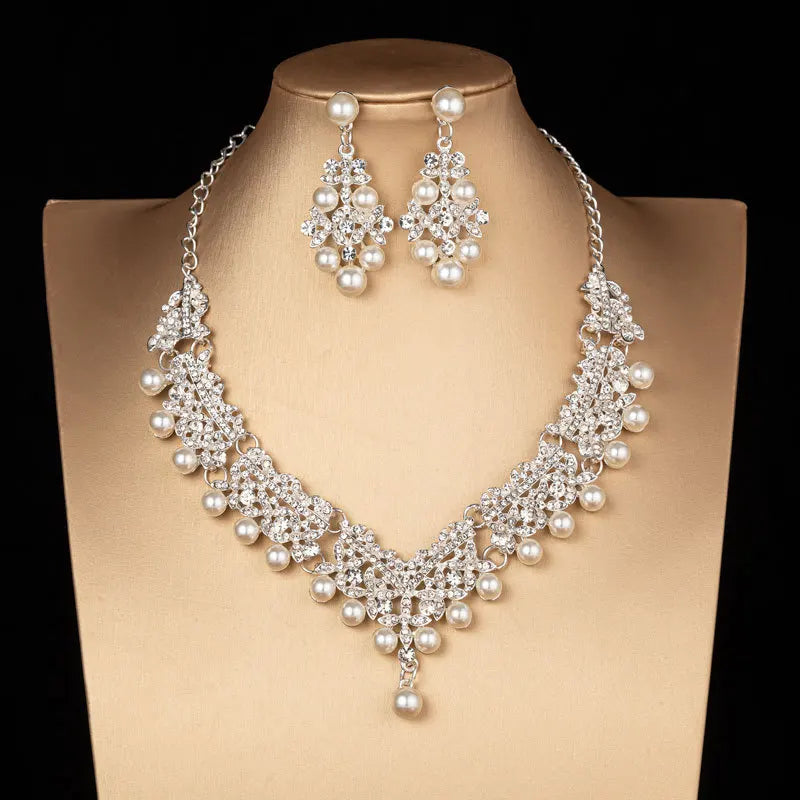 Vente chaude nouveauté femmes mode ensemble de bijoux de mariage mariée cristal collier boucles d'oreilles ensemble