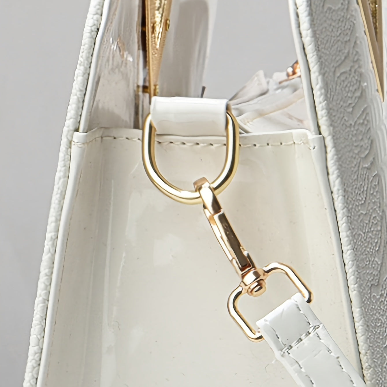 Elegant Crocodile Pattern Handbag for Women - Versatile Large Capacity Shoulder & Handbag, Glossy White Finish with Golden Accents, Perfect for Work, Date Night, Or Casual Outings, Commuter Handbag | Vneck Tote | Zipper Closu