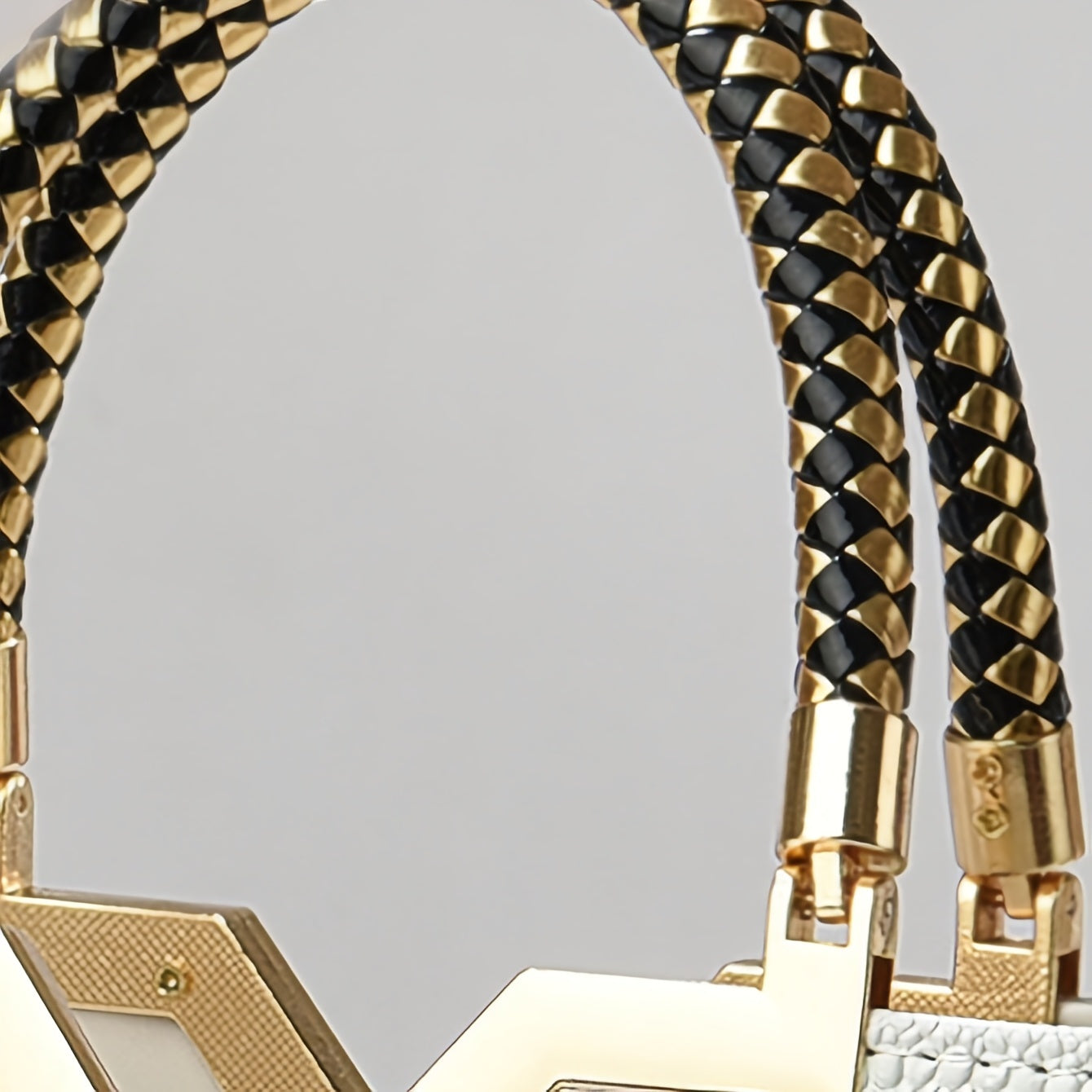 Elegant Crocodile Pattern Handbag for Women - Versatile Large Capacity Shoulder & Handbag, Glossy White Finish with Golden Accents, Perfect for Work, Date Night, Or Casual Outings, Commuter Handbag | Vneck Tote | Zipper Closu