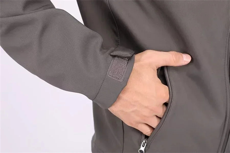 Combinaison camouflage épaisse pour hommes, ensemble d'entraînement tactique imperméable, veste à capuche multi-poches, pantalon polaire, chasse en plein air, 2 pièces, hiver