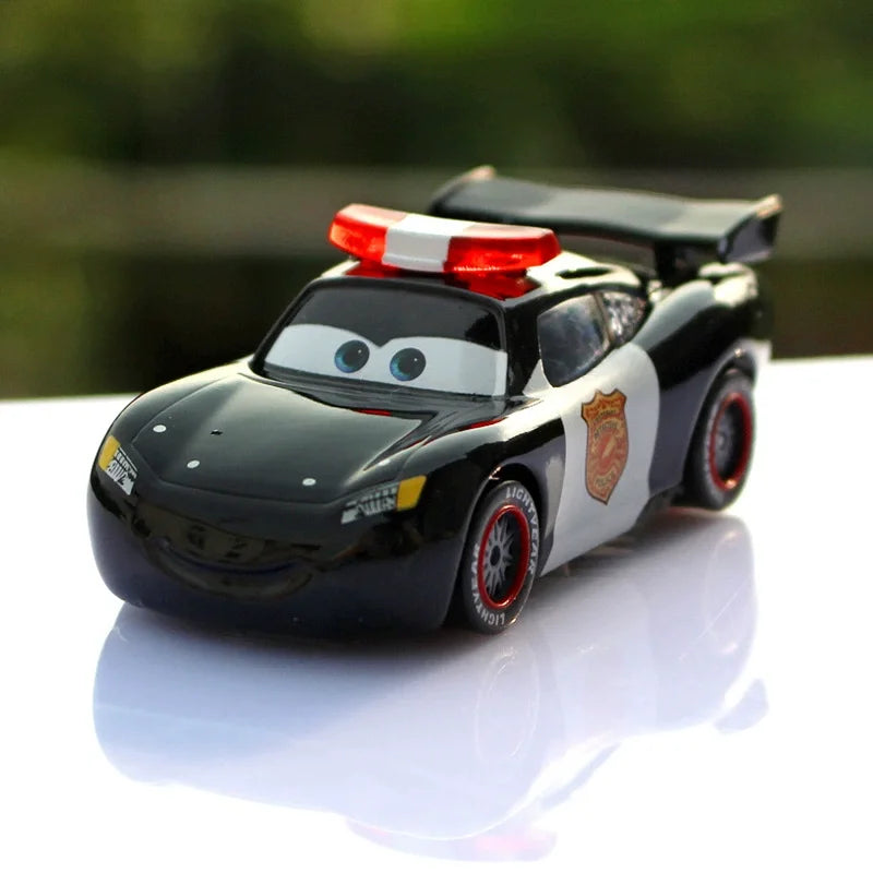 5 pièces Disney Pixar foudre McQueen voitures 1:55 véhicule moulé sous pression carrosserie en métal alliage matériel enfant modèle jouet voiture cadeau d'anniversaire