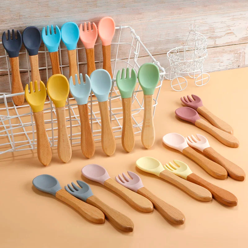 2 pièces/ensemble vaisselle bébé cuillère fourchette ensemble enfants Silicone bois alimentation formation bébé vaisselle couverts bébé alimentation fournitures