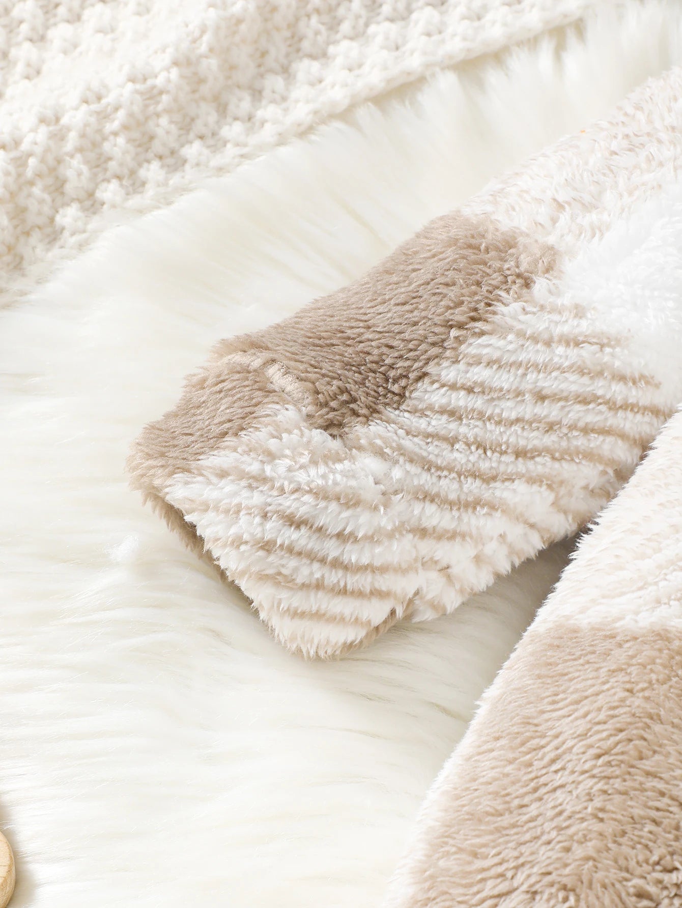 Barboteuse à carreaux pour bébés garçons et filles, combinaison à capuche et manches longues en peluche, vêtements chauds d'hiver pour tout-petits garçons de 3 à 24 mois