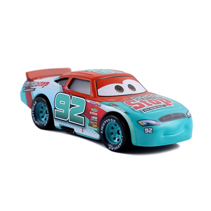 Pixar Disney voitures enfants jouet Anime Figure course foudre McQueen Mater 1:55 moulé sous pression dessin animé alliage véhicule enfants cadeau d'anniversaire