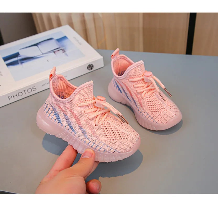 Chaussures légères décontractées en noix de coco pour enfants tissées avec semelles en caoutchouc pour bébés, garçons et filles. Bre de maille de sports de plein air antidérapant